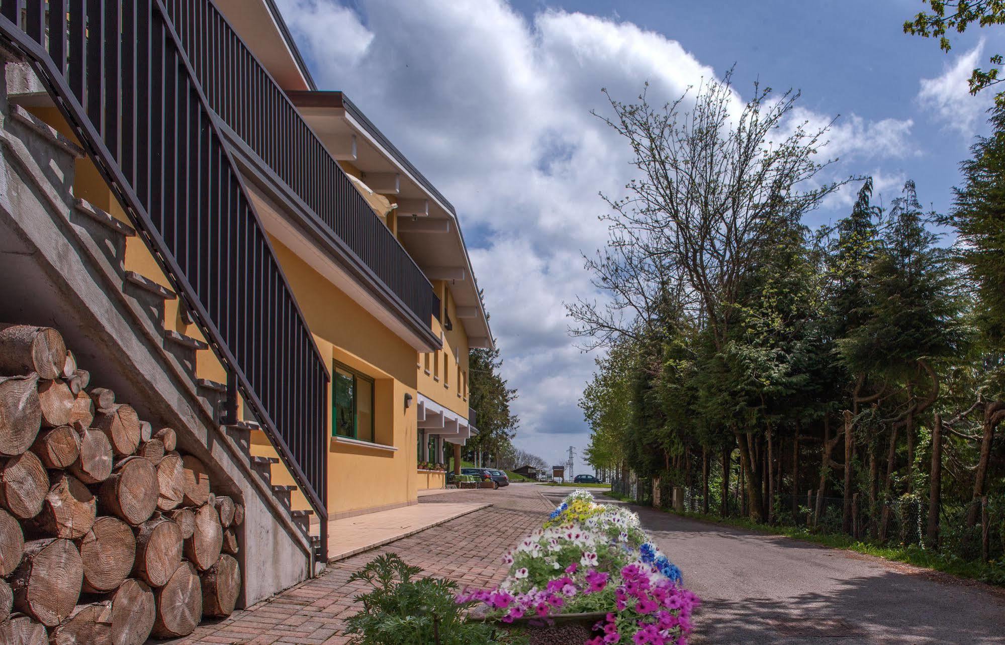 Residence Miravalle & Stella Alpina Valdobbiadene Exteriör bild